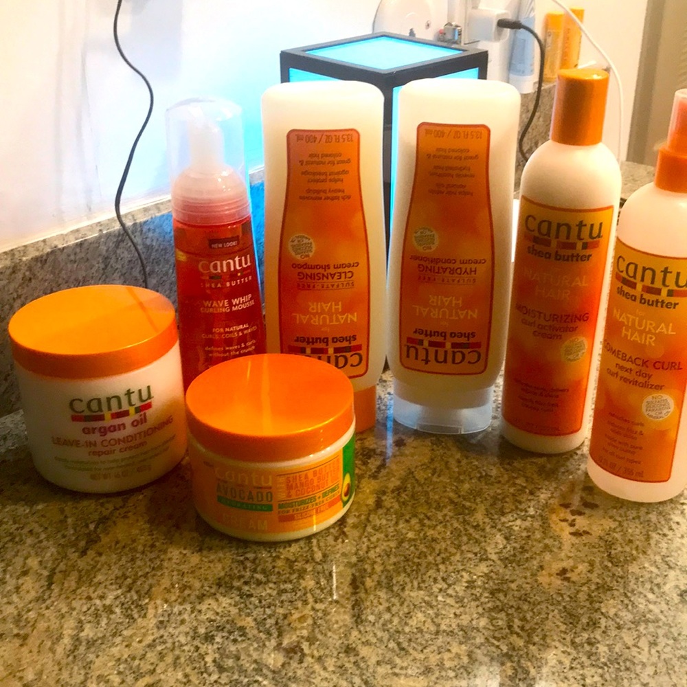Cantù products for curly hair